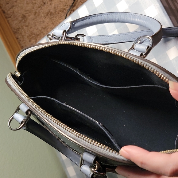 Coach crossbody - Picture 2 of 4